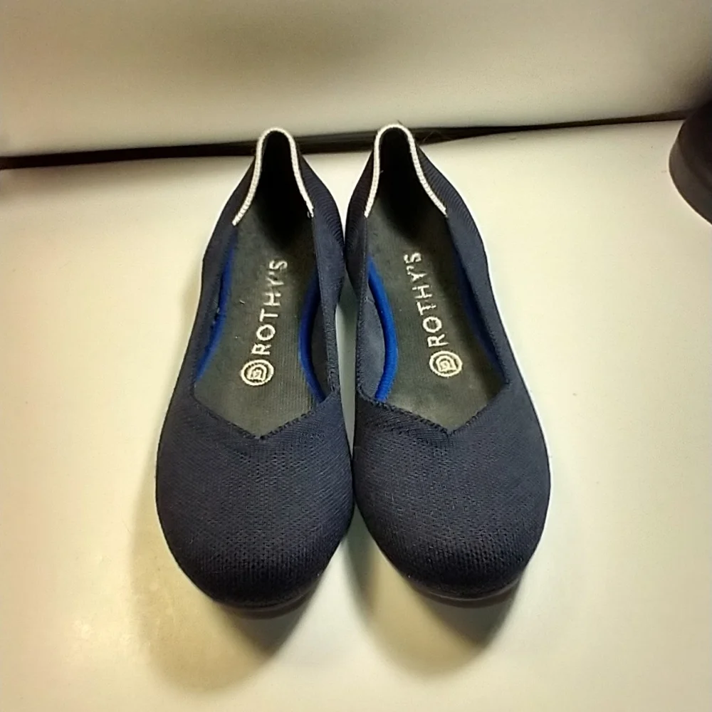 Rothy’s The Flat Navy Blue Knit Round Toe Slip On Flats Shoes Women's sz 8.